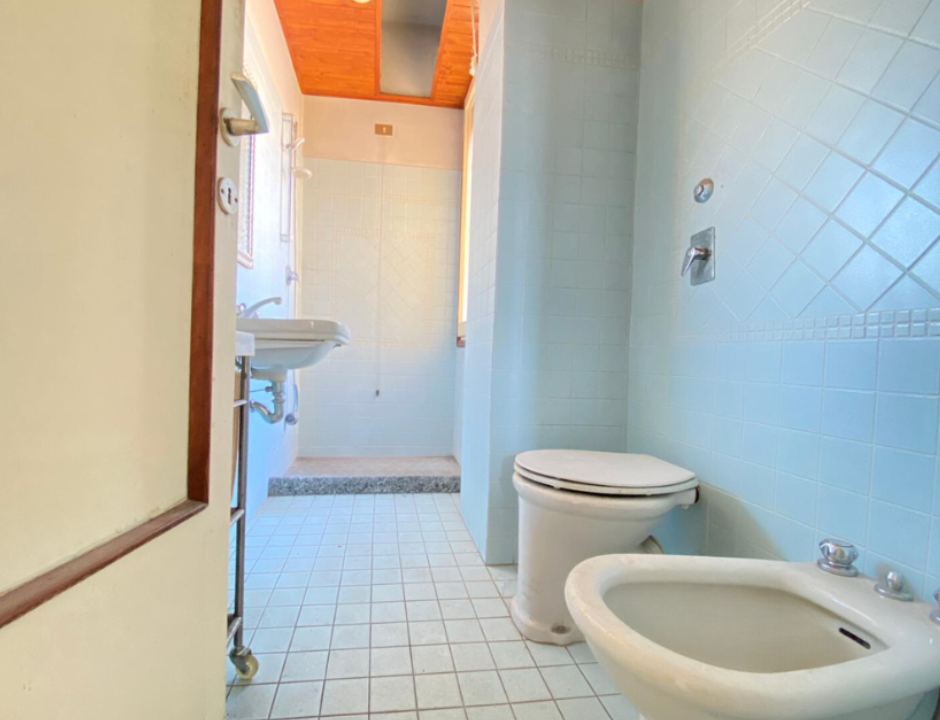 FOTO BAGNO OK VIA STRAMBIO