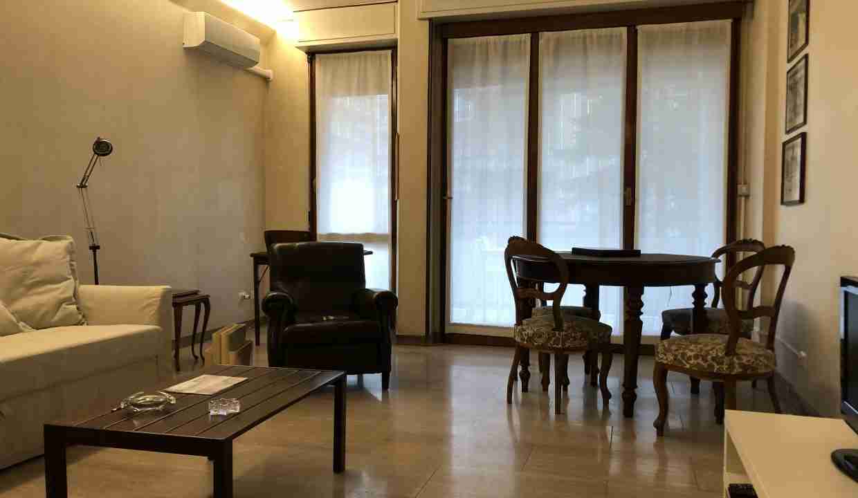 SALA.