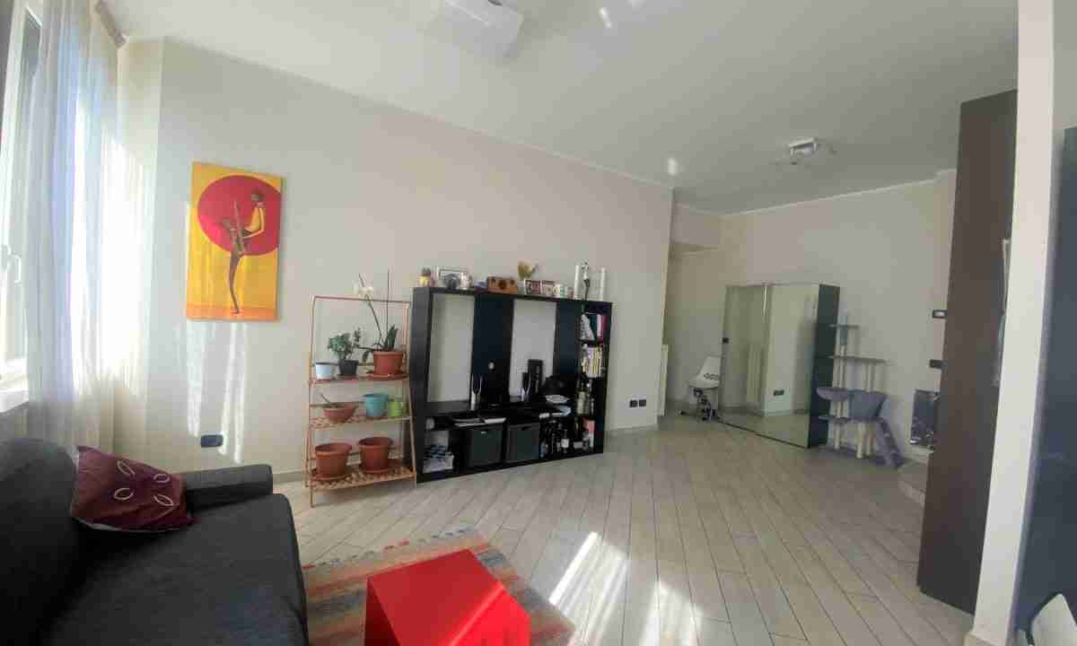 affitto-locazione-bilocale-pier-lombardo-porta-romana-ampia-zona-giorno