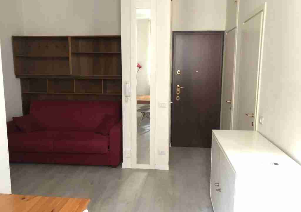 affitto-locazione-monolocale-via-bassini-milano-ingresso