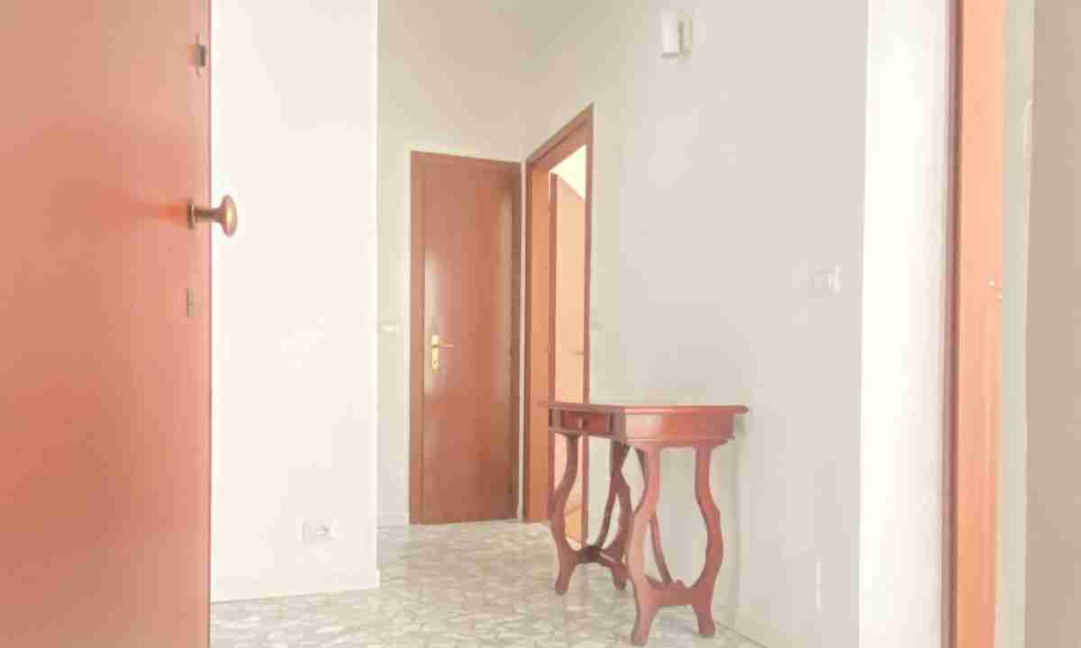 locazione-via-bassini-milano-citta-studi-ingresso