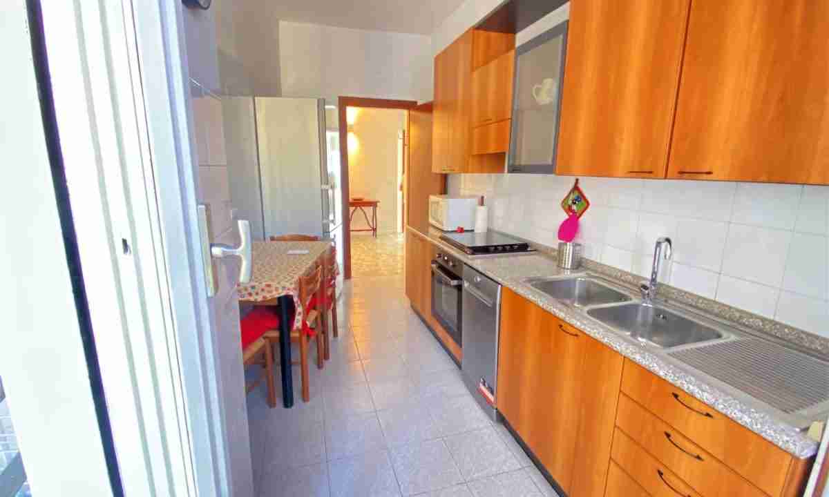locazione-via-bassini-milano-citta-studi-zona-pranzo