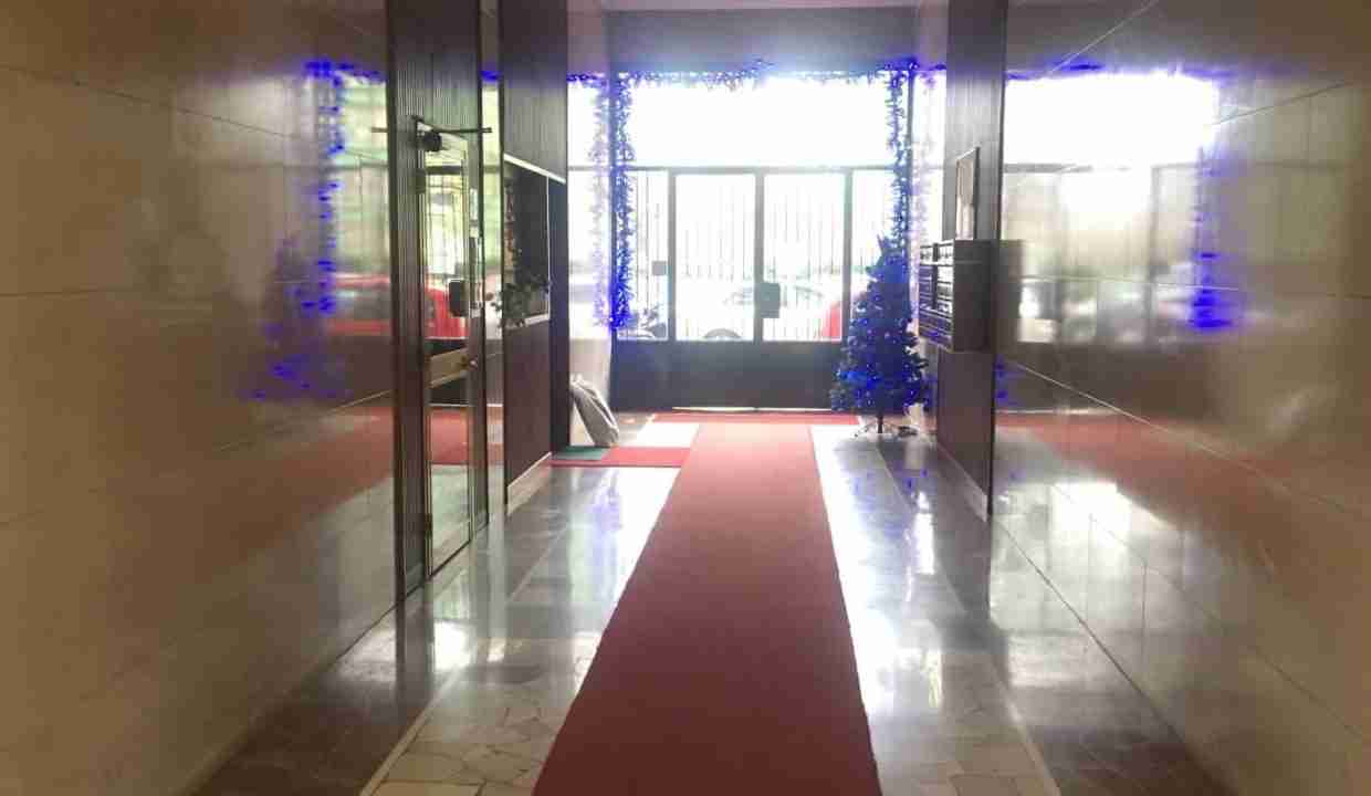 vendita-bilocale-via-palmanova-milano-esterni-ingresso-stabile