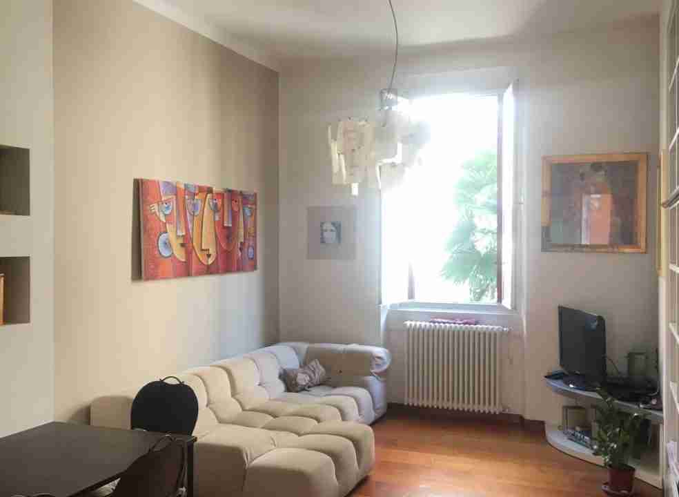 vendita-trilocale-piazza-carlo-erba-milano-salotto