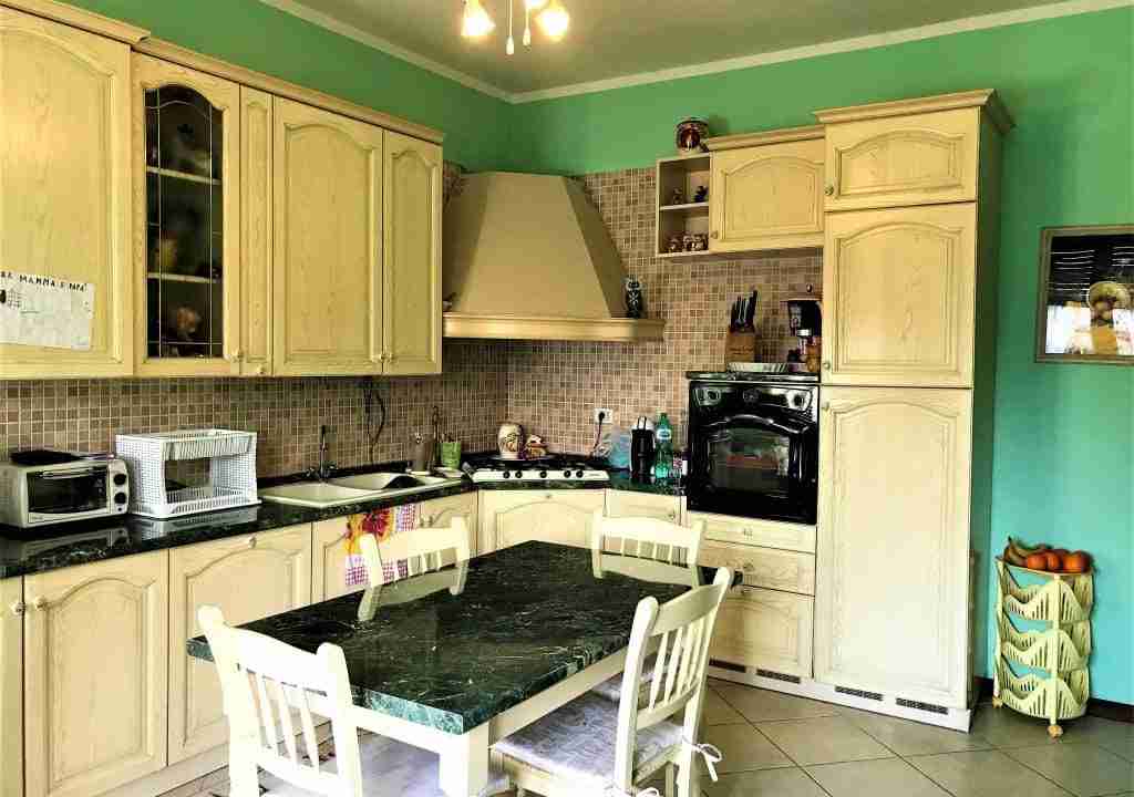 vendita-villetta-a-schiera-lomello-pavia-cucina