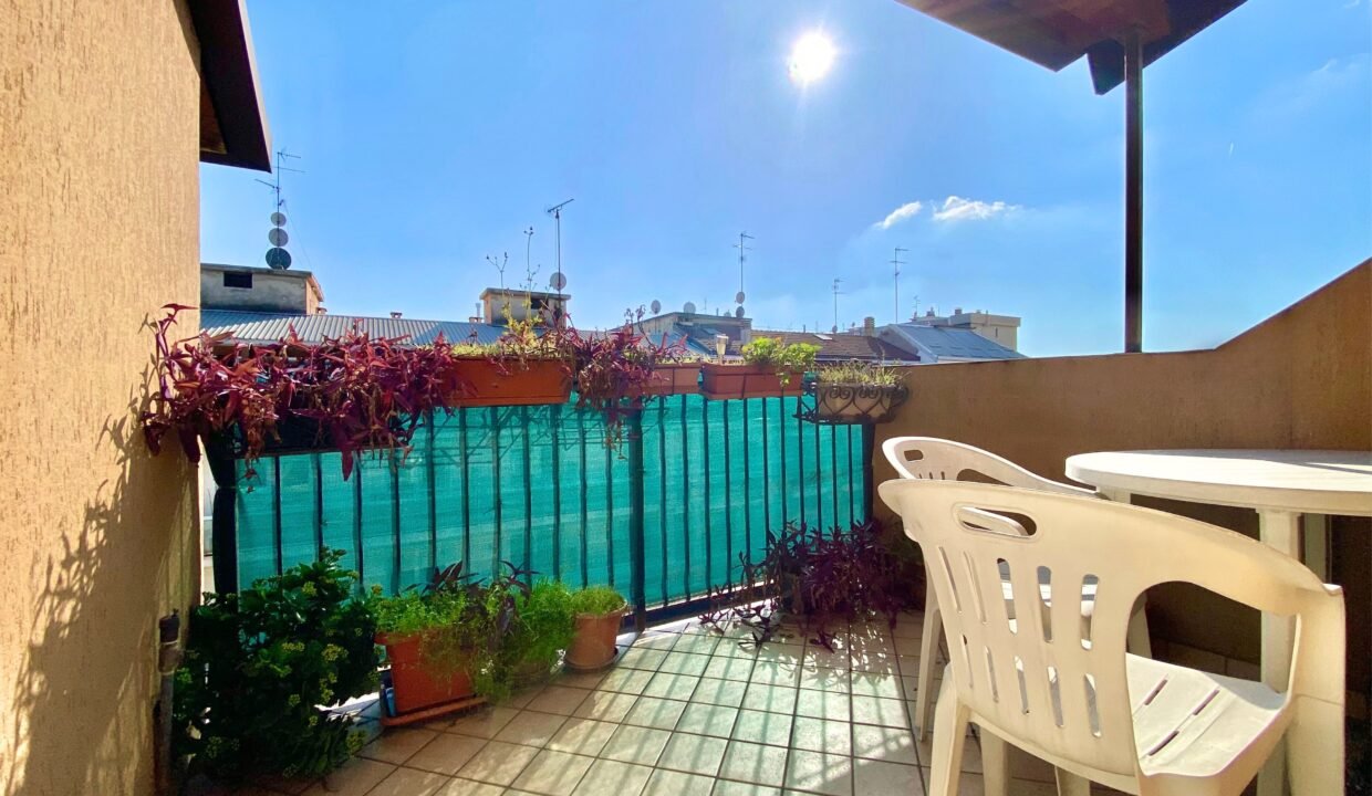 xr:d:DAFtss1xrP0:240,j:9120210389582679548,t:24030915